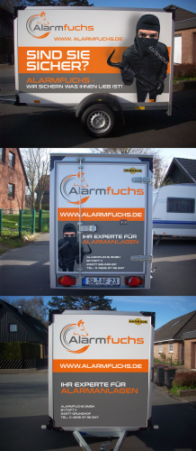 Fahrzeugwerbung für den Alarmfuchs Anhänger